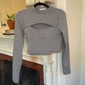 Pull&Bear Houndstooth long sleeve crop top
